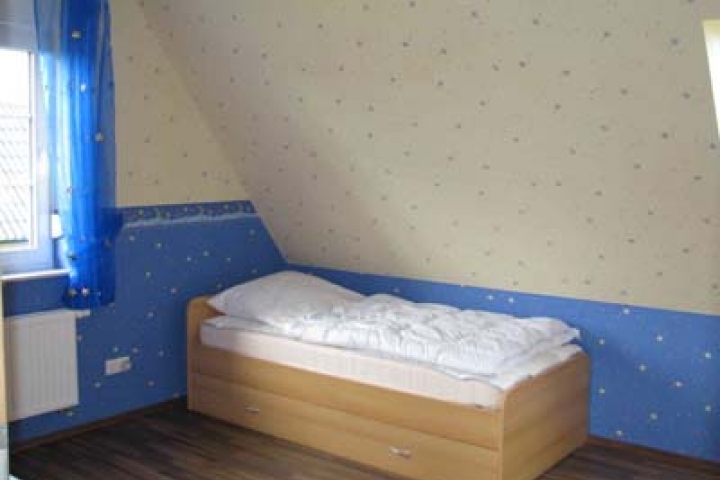 Kinderzimmer linke Seite OG