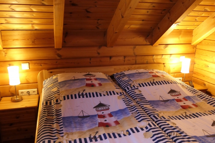 Schlafzimmer im OG.....