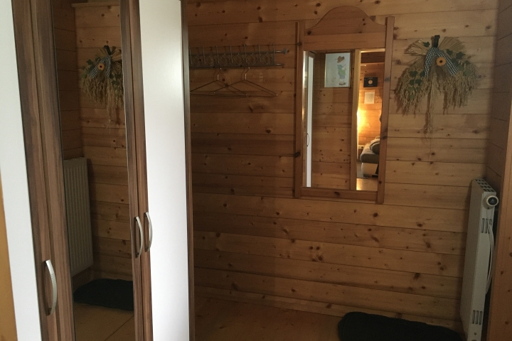 Flur mit Kleiderschrank