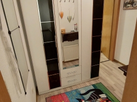 Kleiderschrank im Flur