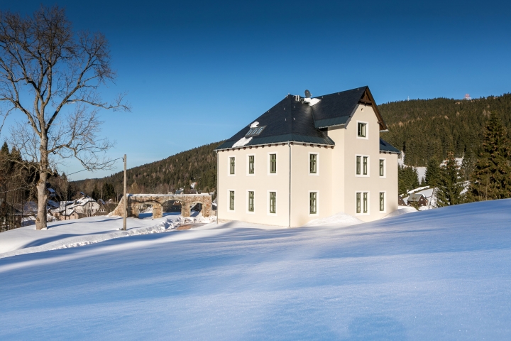 Alte Försterei Wildenthal in Eibenstock · Erzgebirge - Zufahrt im Winter