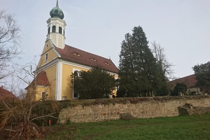 Maria am Wasser (direkt an der Elbe), schöner Spaziergang