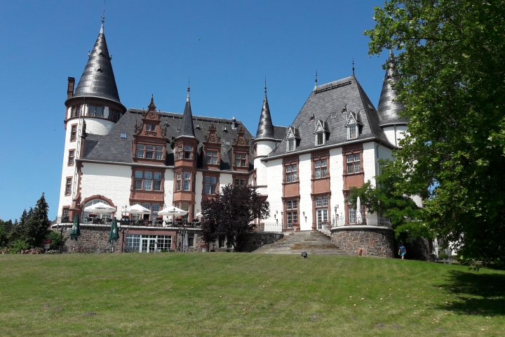Schloss Klink an der Müritz