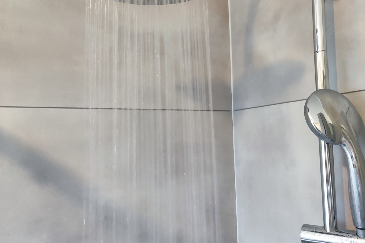 modernisierte Regendusche