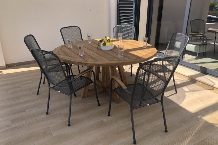 Bestuhlung untere Terrasse