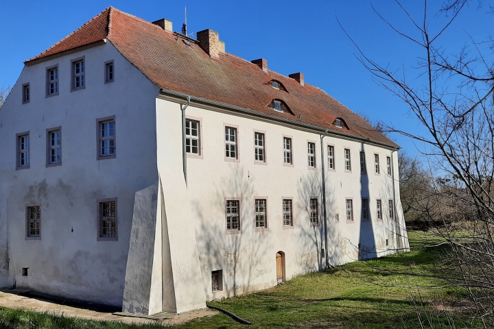 Schloss Neuenhagen, hier direkt im Ort