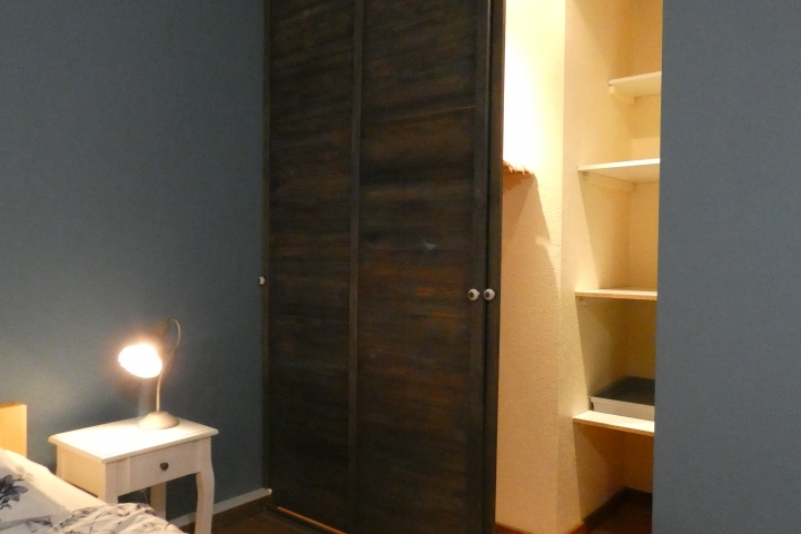Der große Wandschrank in Schlafzimmer 1