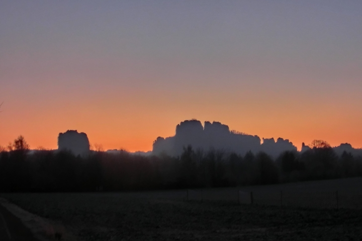 Falkenstein mit Schrammsteine im Morgenrot
