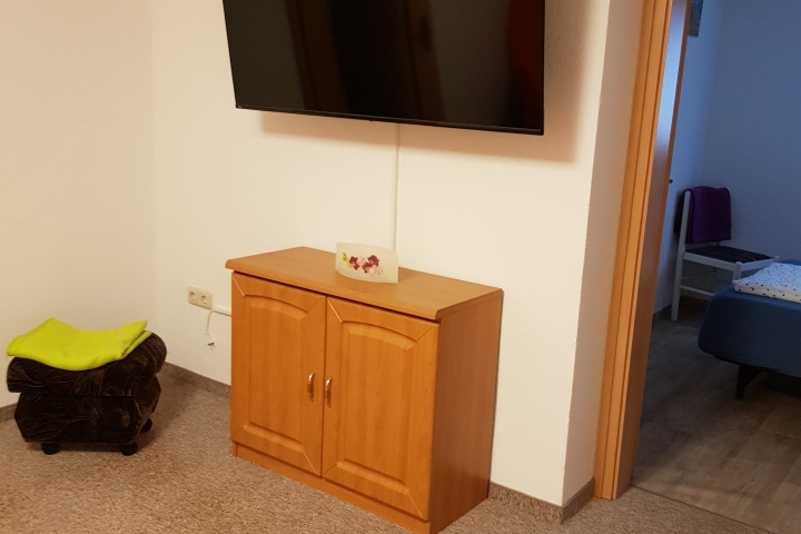 TV mit 140cm Bilddiagonale