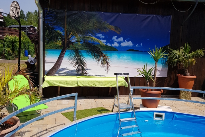 Pool mit Solarheizung  ca. 26° C Wassertemperatur