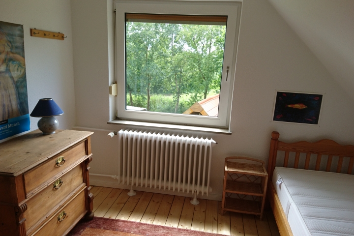 Zweibettzimmer oben mit neuem Fliegengitter