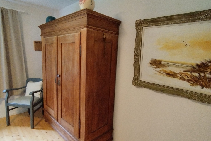 Großes Schlafzimmer unten 