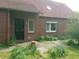 Naturnaher Garten
Hintereingang 