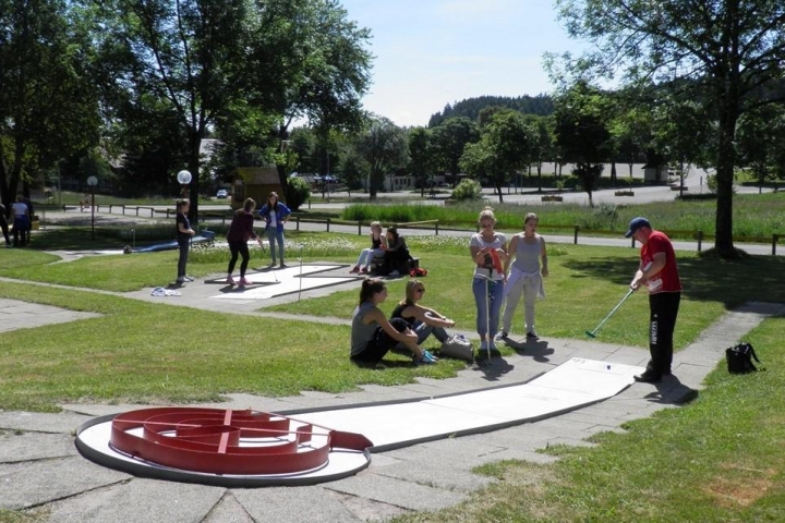 Minigolfanlage 150 m Entfernung