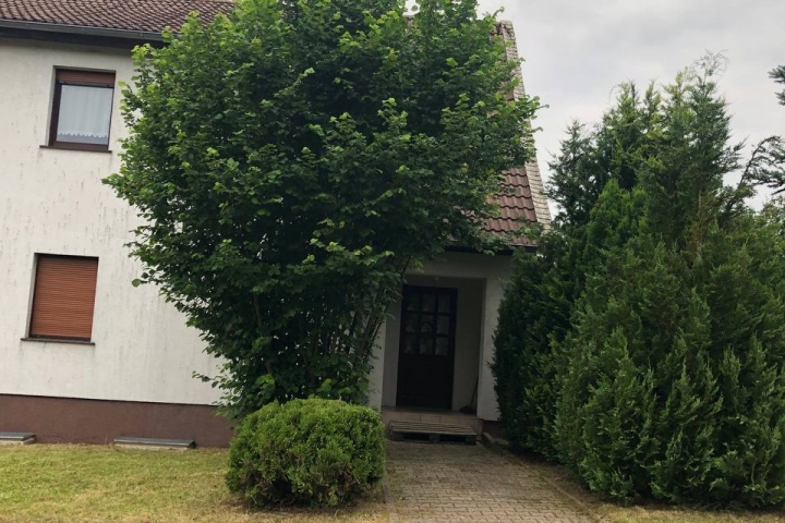 Haus von vorne