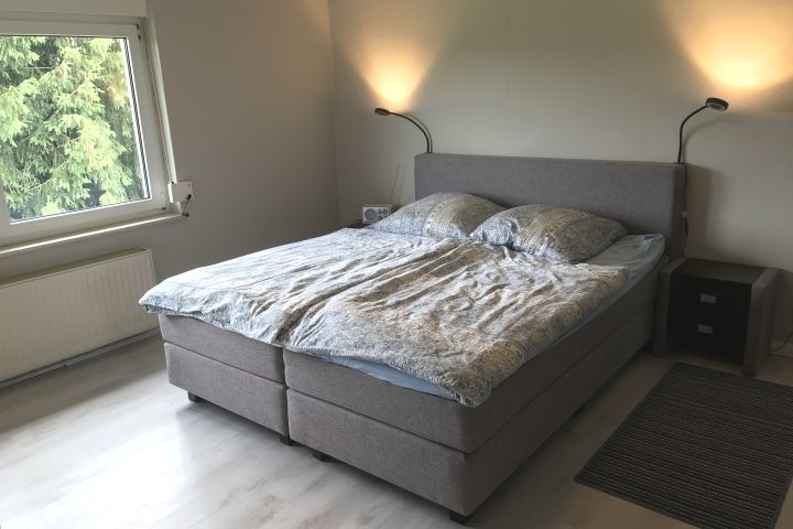 Schlafzimmer 2