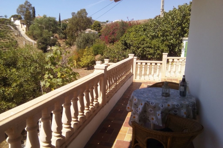 Kleine Südwest-Terrasse, besonders am Abend gemütlich.