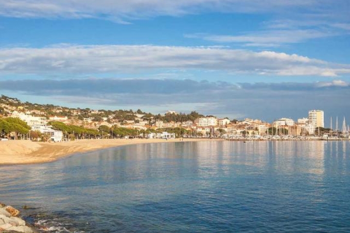 plage-sainte-maxime-var 37km