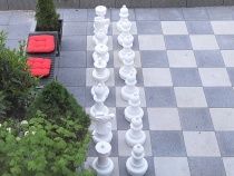 Schachspiel im Garten
