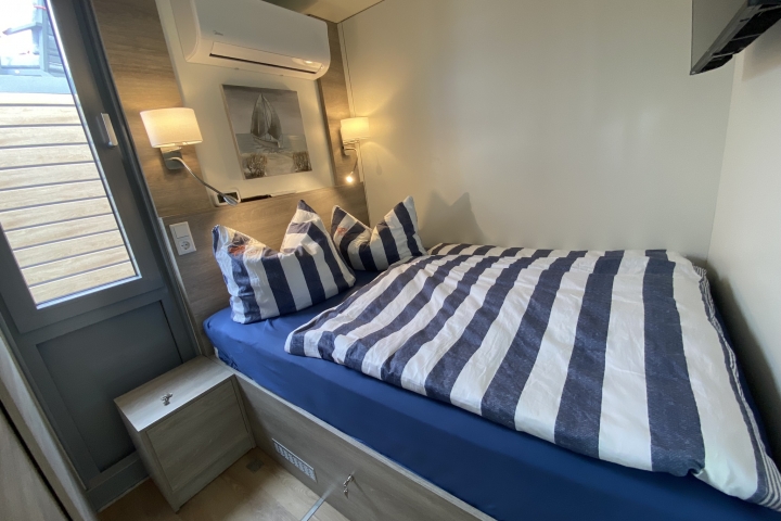 Schlafzimmer 2 - Doppelbett 1,40 m breit