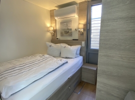 Schlafzimmer 1 - Doppelbett 1,40 m breit