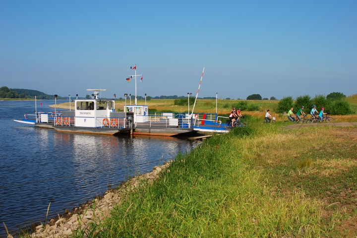 Die Fähre bei Lenzen, nur 7 km entfernt