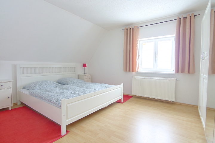 1.Schlafzimmer mit Doppelbett
