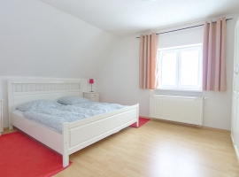 1.Schlafzimmer mit Doppelbett