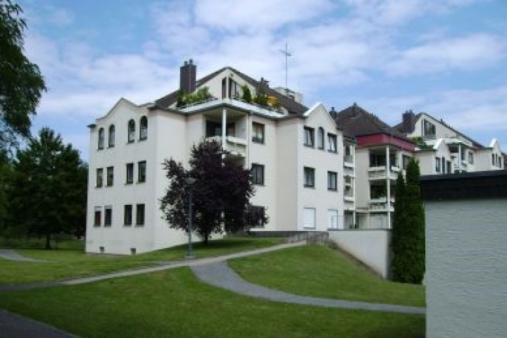 Ferienappartement Simone Hoffmann | Blick auf die Anlage mit direkter Lage an der Ahr
