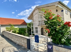 Villa Theresa von der Straßenseite