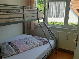 Schlafzimmer 2