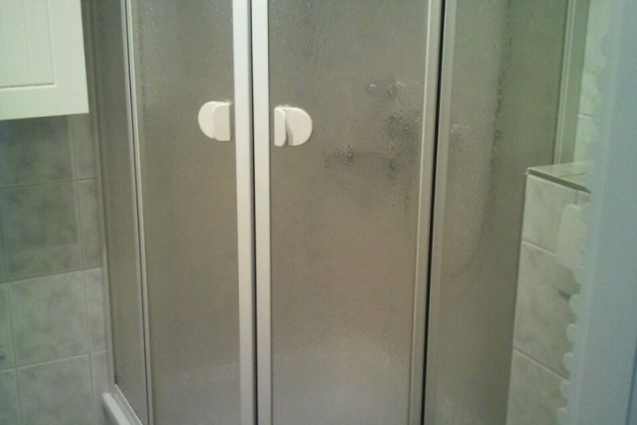 Badezimmer / Dusche und WC