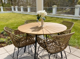 Die Terrasse im Frühling