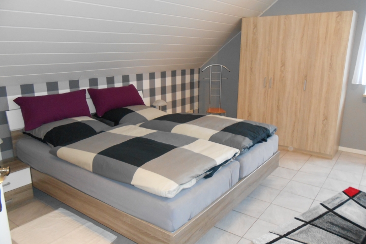 Schlafzimmer.