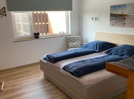 Schlafzimmer1
