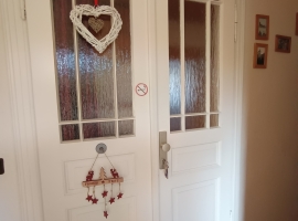Zur Wohnung