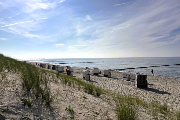 Sehr schöner Sandstrand im Sommer und nicht überlaufen!