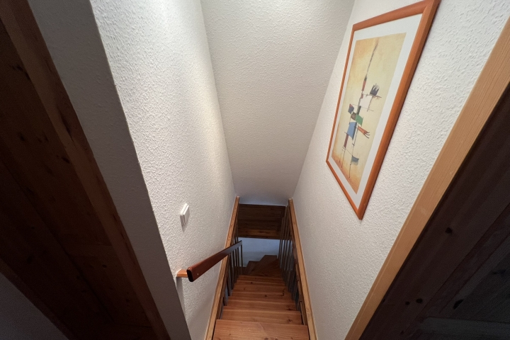 Treppenaufgang ins OG.