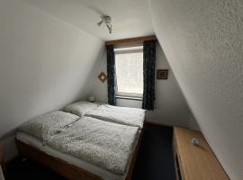 Schlafzimmer 1 mit Doppelbett im OG.