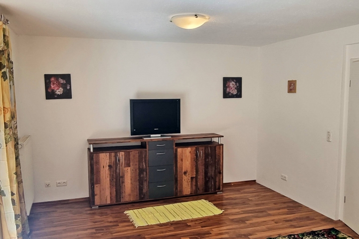 Wohnzimmer mit TV