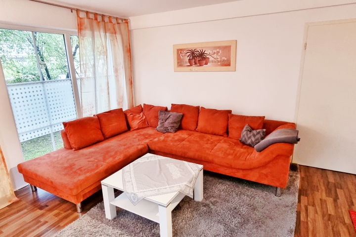Wohnzimmer mit Schlafcouch