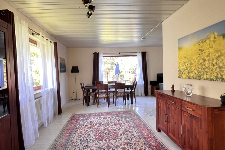 Wohnzimmer/ Esszimmer