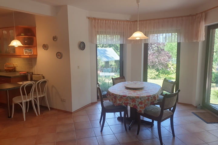 Wohnzimmer - Essbereich Gartenblick