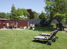 genießen Sie Ihren großen Gartenbereich