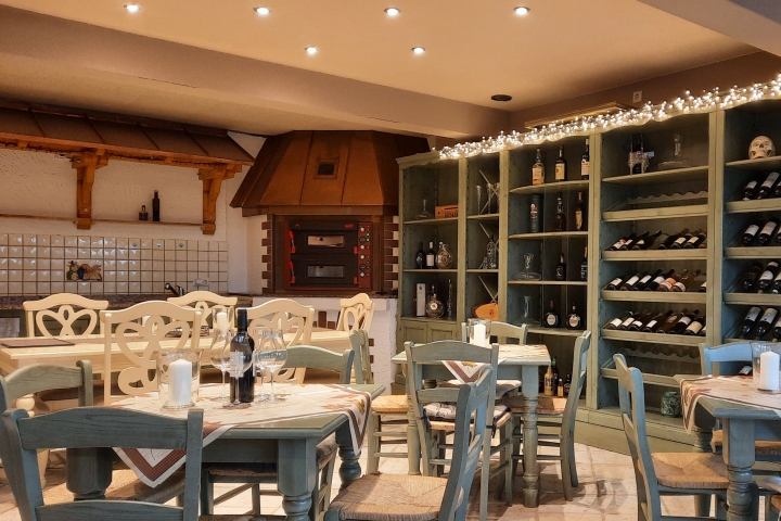 Vinothek / Frühstücksraum