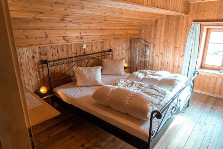 2. Schlafzimmer