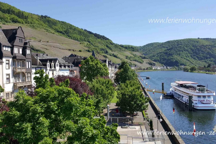 Altstadt mit Schiffanleger