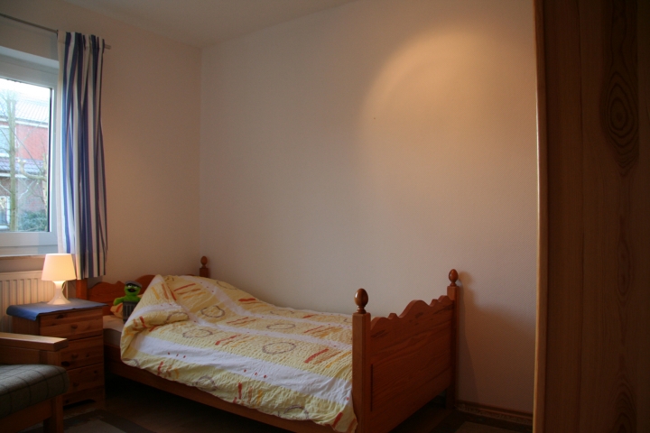 Schlafzimmer 2 mit Einzelbett (Erdgeschoss) Foto Schlafzimmer