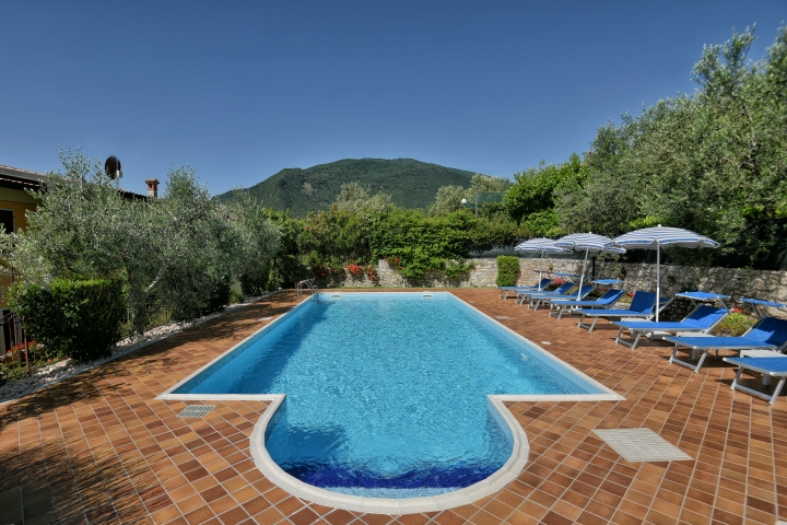 Haus Bonassi Apt. 4 Limone | Herrlicher Pool zum träumen
