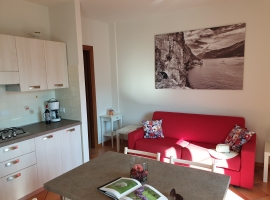 Wohnen/ Essen Apt. 1